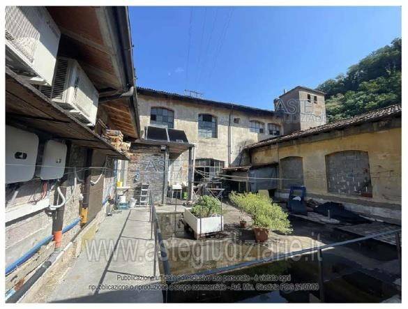 locale commerciale in vendita a San Marcello Piteglio