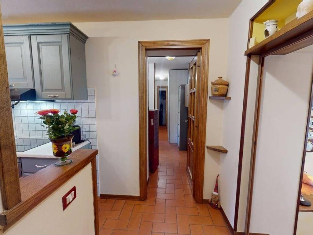 intera palazzina in vendita a San Marcello Piteglio in zona Campo Tizzoro