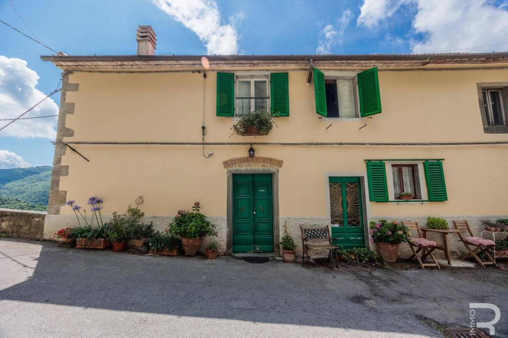 casa indipendente in vendita a San Marcello Piteglio