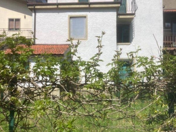 casa indipendente in vendita a San Marcello Piteglio in zona Maresca