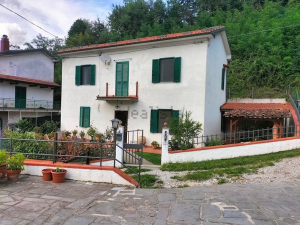 casa indipendente in vendita a San Marcello Piteglio in zona Mammiano
