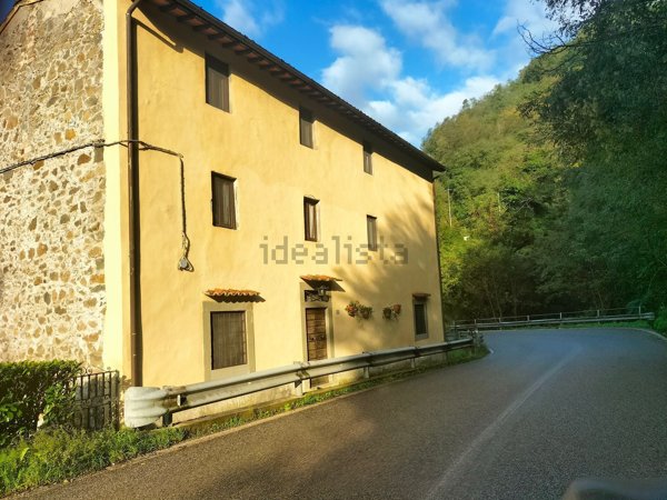casa indipendente in vendita a San Marcello Piteglio in zona Popiglio