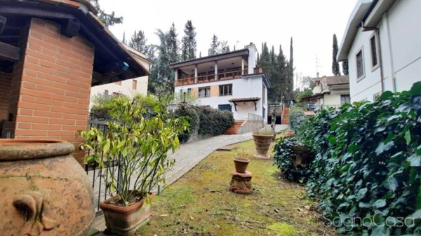 casa indipendente in vendita a Bagno a Ripoli in zona Grassina