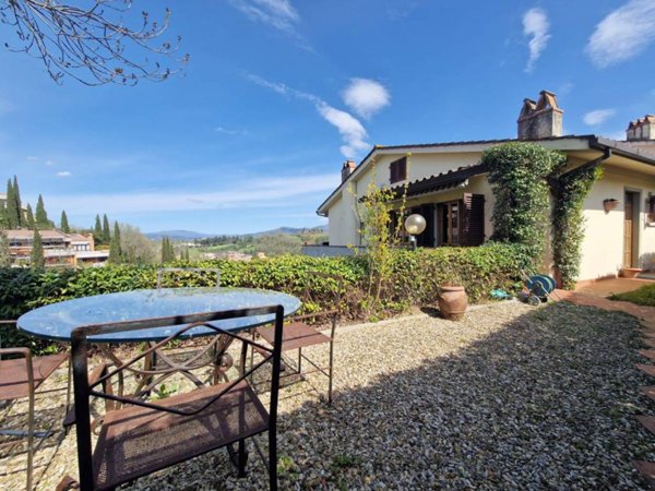 casa indipendente in vendita a Bagno a Ripoli in zona Grassina