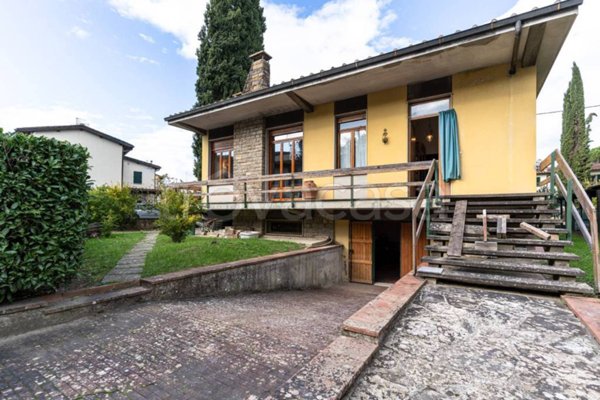 casa indipendente in vendita a Bagno a Ripoli in zona Grassina