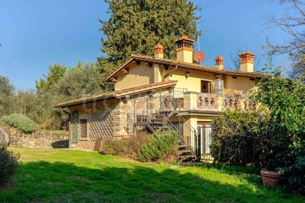 casa indipendente in vendita a Bagno a Ripoli in zona Vallina