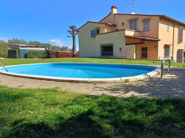 casa indipendente in vendita a Bagno a Ripoli in zona Grassina