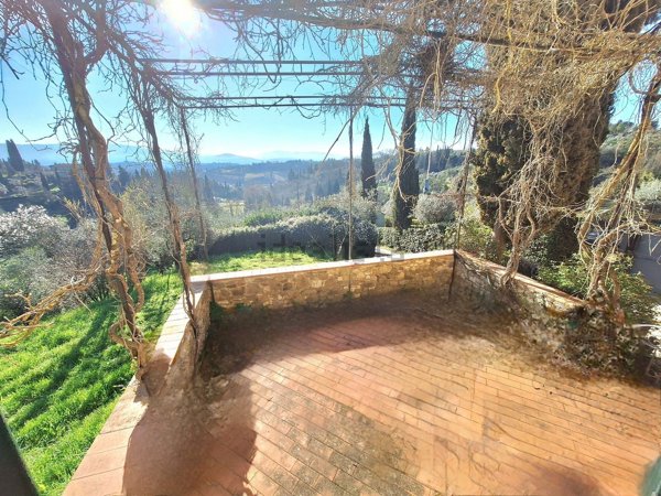 casa indipendente in vendita a Bagno a Ripoli in zona Grassina