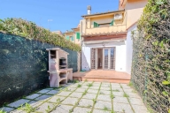 casa indipendente in vendita a Bagno a Ripoli in zona Grassina