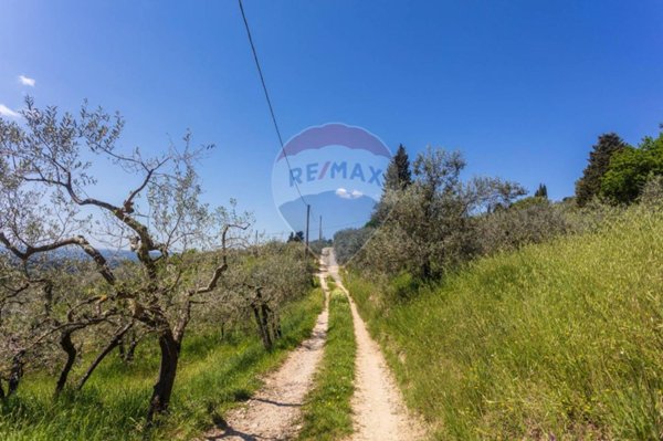 terreno agricolo in vendita a Bagno a Ripoli in zona Osteria Nuova