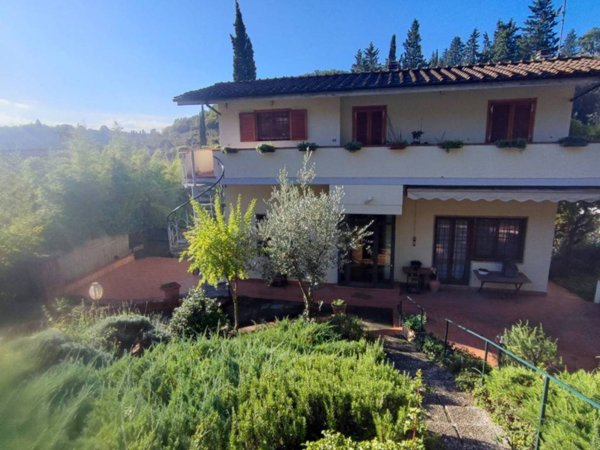 casa indipendente in vendita a Bagno a Ripoli in zona Grassina