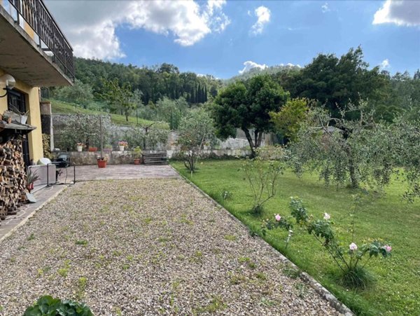 casa indipendente in vendita a Bagno a Ripoli in zona San Donato in Collina
