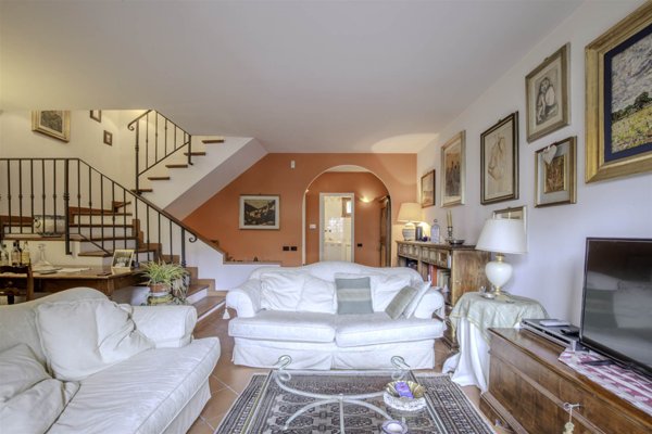 casa indipendente in vendita a Bagno a Ripoli in zona Rimaggio