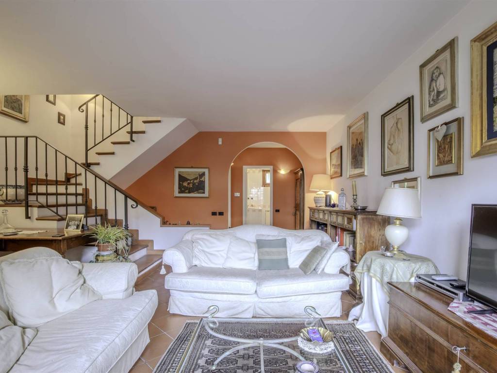 casa indipendente in vendita a Bagno a Ripoli in zona Rimaggio