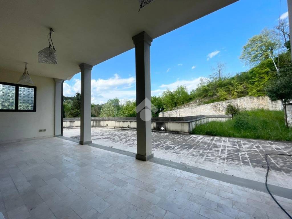 casa indipendente in vendita a Bagno a Ripoli in zona Grassina