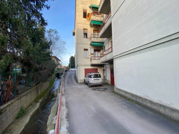 locale commerciale in vendita a Bagno a Ripoli in zona Grassina