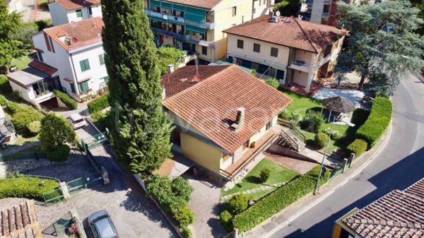 casa indipendente in vendita a Bagno a Ripoli in zona Grassina