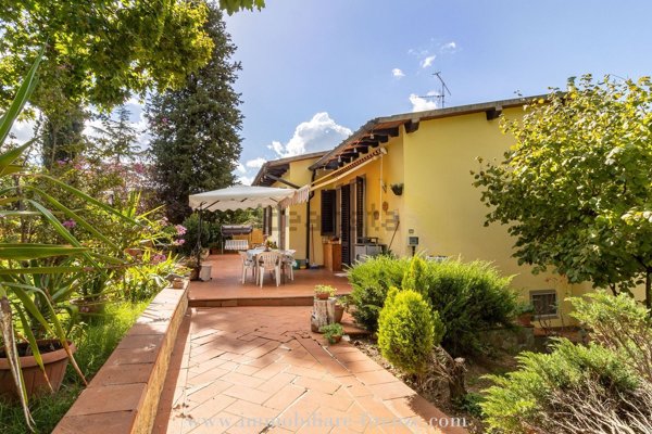 casa indipendente in vendita a Bagno a Ripoli in zona San Donato in Collina