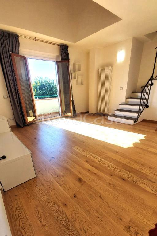 appartamento in vendita a Bagno a Ripoli in zona San Donato in Collina