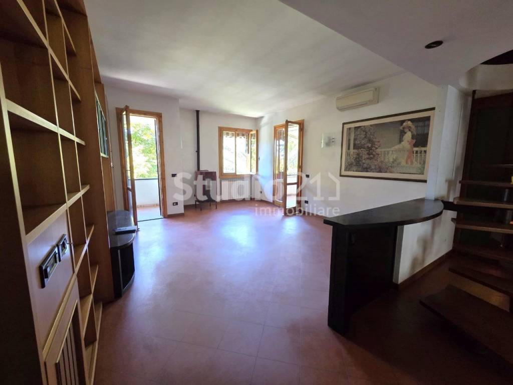 appartamento in vendita a Bagno a Ripoli in zona Vallina