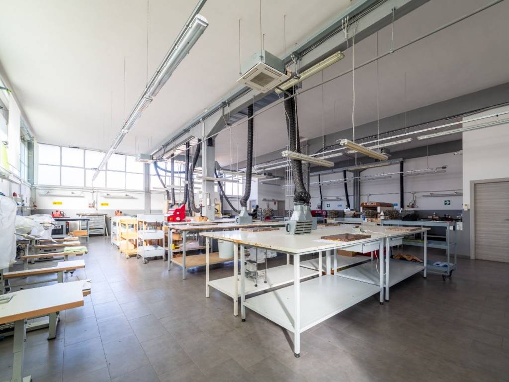 negozio in vendita a Bagno a Ripoli in zona Grassina