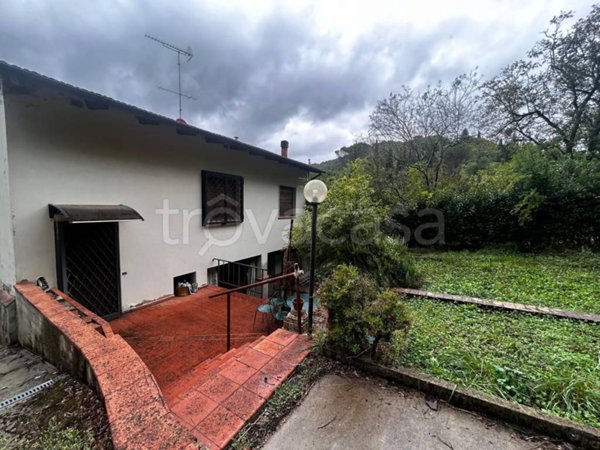 casa indipendente in vendita a Bagno a Ripoli in zona Vallina