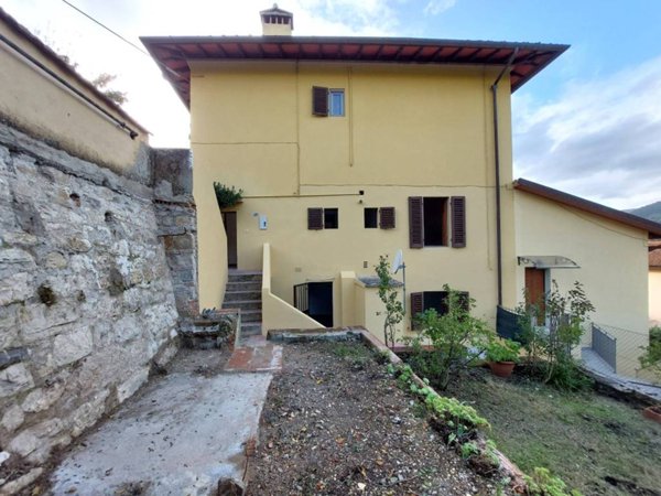 appartamento in vendita a Bagno a Ripoli in zona Vallina