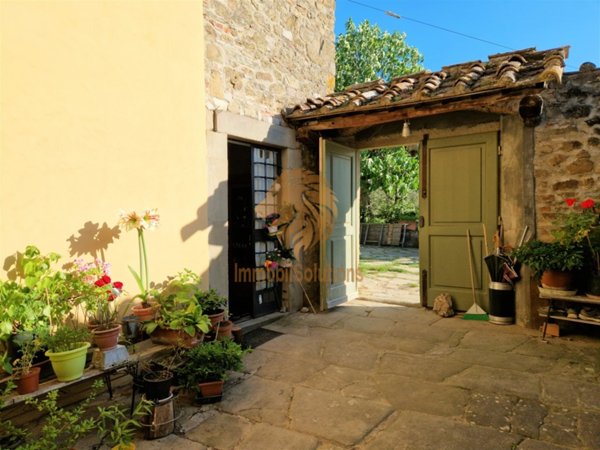 casa indipendente in vendita a Bagno a Ripoli in zona Osteria Nuova