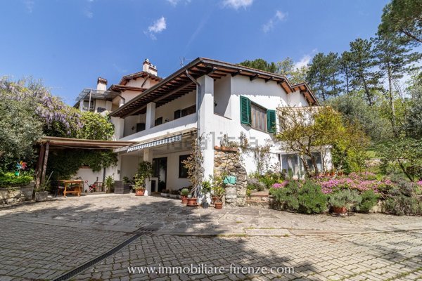 casa indipendente in vendita a Bagno a Ripoli in zona San Donato in Collina