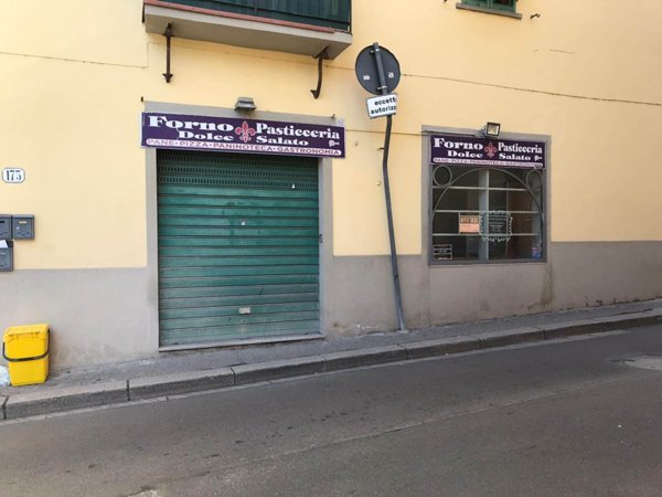 negozio in vendita a Bagno a Ripoli in zona Ponte a Ema