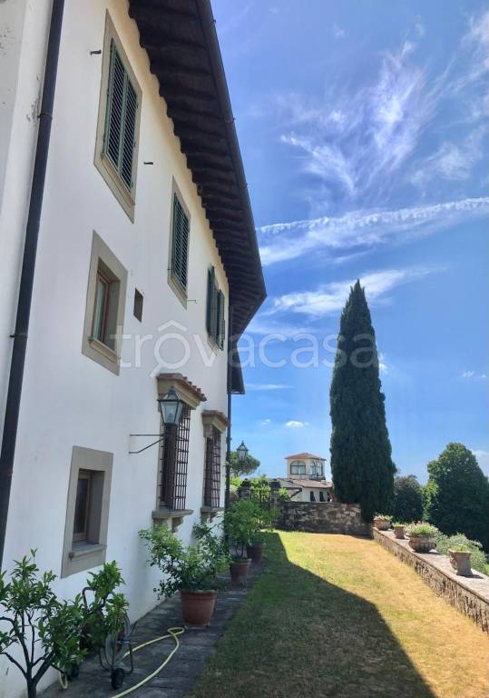 appartamento in vendita a Bagno a Ripoli in zona Grassina