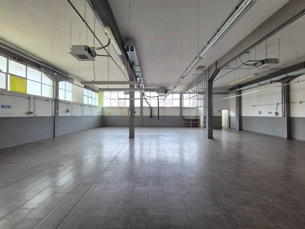 ufficio in vendita a Bagno a Ripoli in zona Grassina