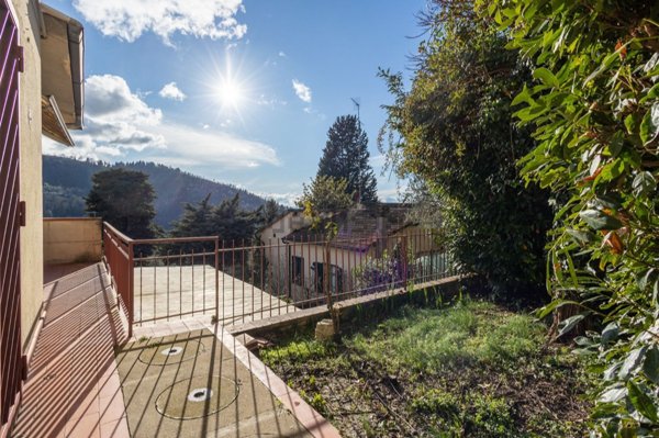 appartamento in vendita a Bagno a Ripoli in zona San Donato in Collina