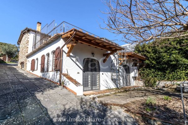 casa indipendente in vendita a Bagno a Ripoli in zona San Donato in Collina