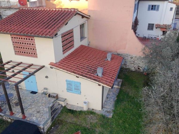 casa indipendente in vendita a Bagno a Ripoli in zona Grassina