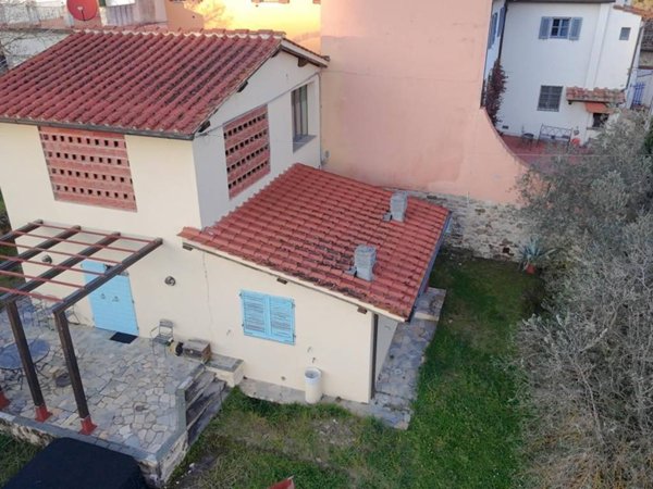 casa indipendente in vendita a Bagno a Ripoli in zona Grassina