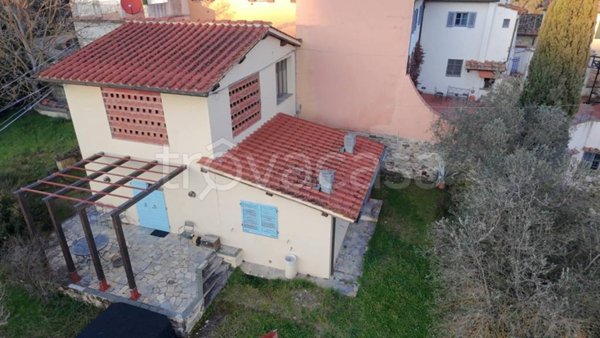 casa indipendente in vendita a Bagno a Ripoli in zona Grassina