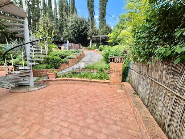 casa indipendente in vendita a Bagno a Ripoli in zona Grassina