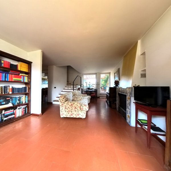 pentavano in vendita a Bagno a Ripoli in zona Grassina