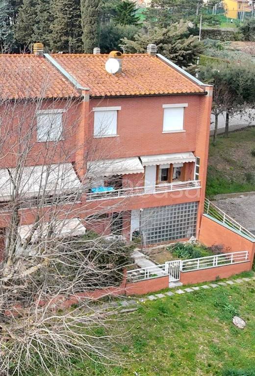 appartamento in vendita a Bagno a Ripoli in zona San Donato in Collina