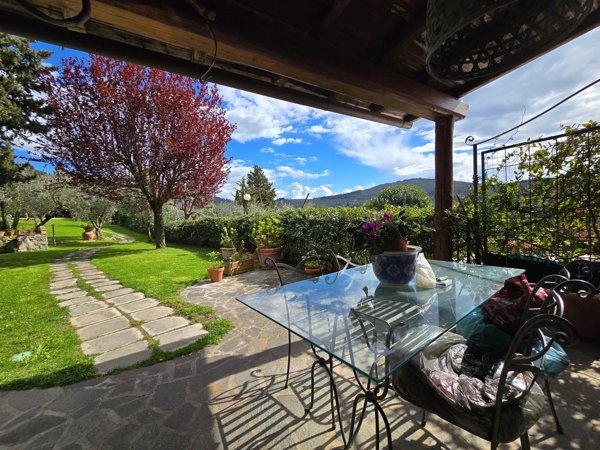 casa indipendente in vendita a Bagno a Ripoli in zona Villamagna