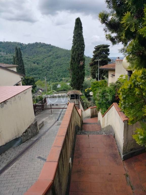 appartamento in vendita a Bagno a Ripoli in zona Osteria Nuova