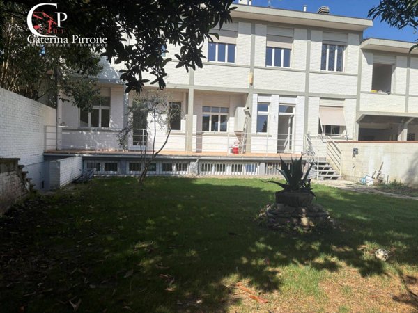 casa indipendente in vendita a Bagno a Ripoli