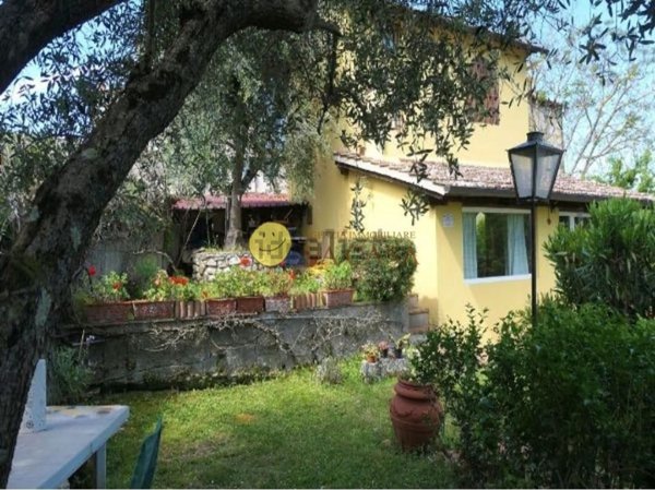 casa indipendente in vendita a Bagno a Ripoli in zona Rimaggio