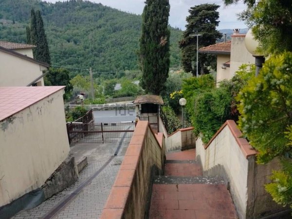 appartamento in vendita a Bagno a Ripoli in zona Osteria Nuova