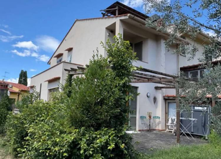 casa indipendente in vendita a Bagno a Ripoli in zona Osteria Nuova