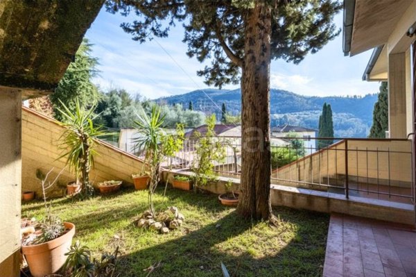 appartamento in vendita a Bagno a Ripoli in zona San Donato in Collina