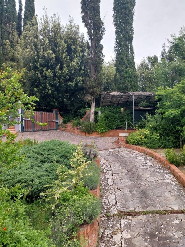 casa indipendente in vendita a Bagno a Ripoli in zona Grassina