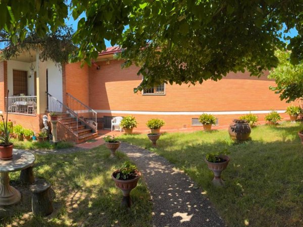 casa indipendente in vendita a Bagno a Ripoli in zona Antella
