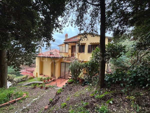casa indipendente in vendita a Bagno a Ripoli in zona Osteria Nuova